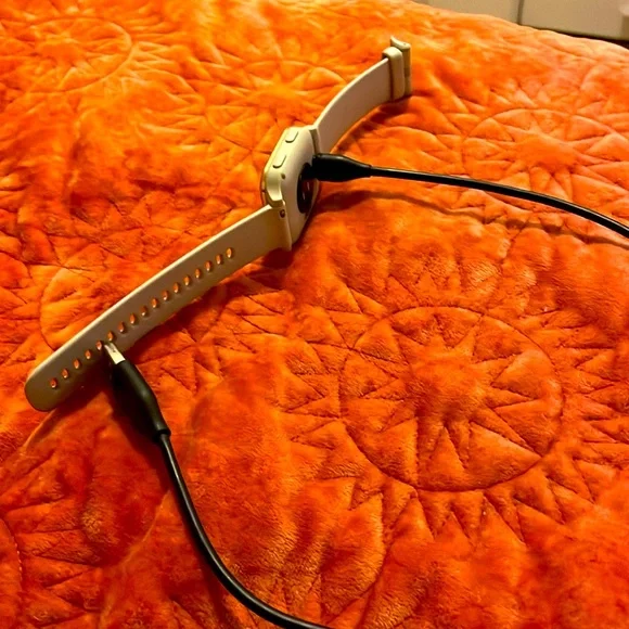 Garmin smart watch with music - Picture 3 of 4